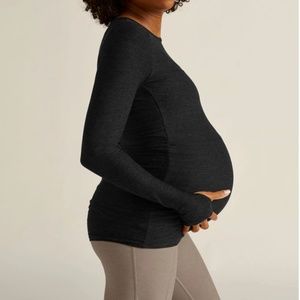 Beyond the Bump Featherweight Count On Me Maternity Crew Pullover darkest night